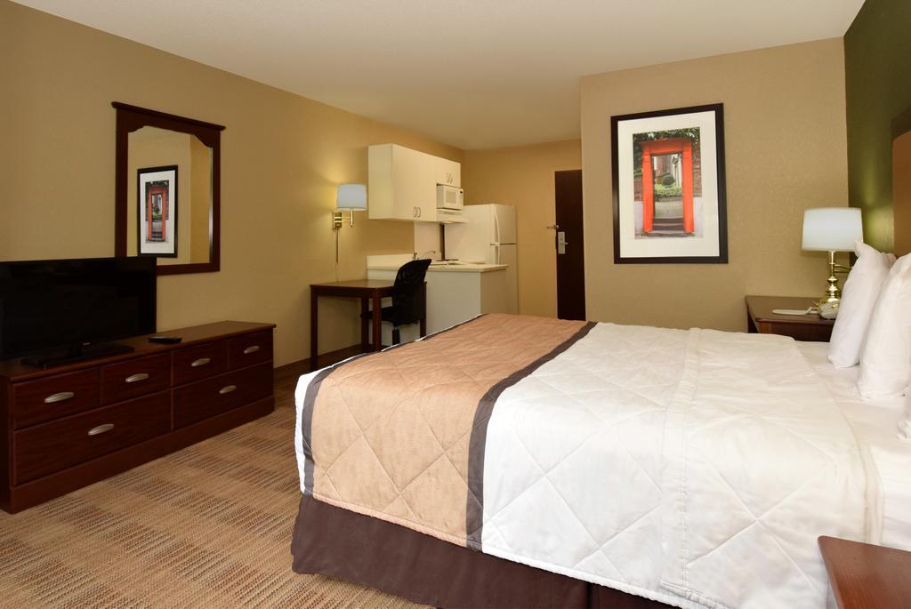 Extended Stay America Suites - St Petersburg - Clearwater - Executive Dr Largo Dış mekan fotoğraf